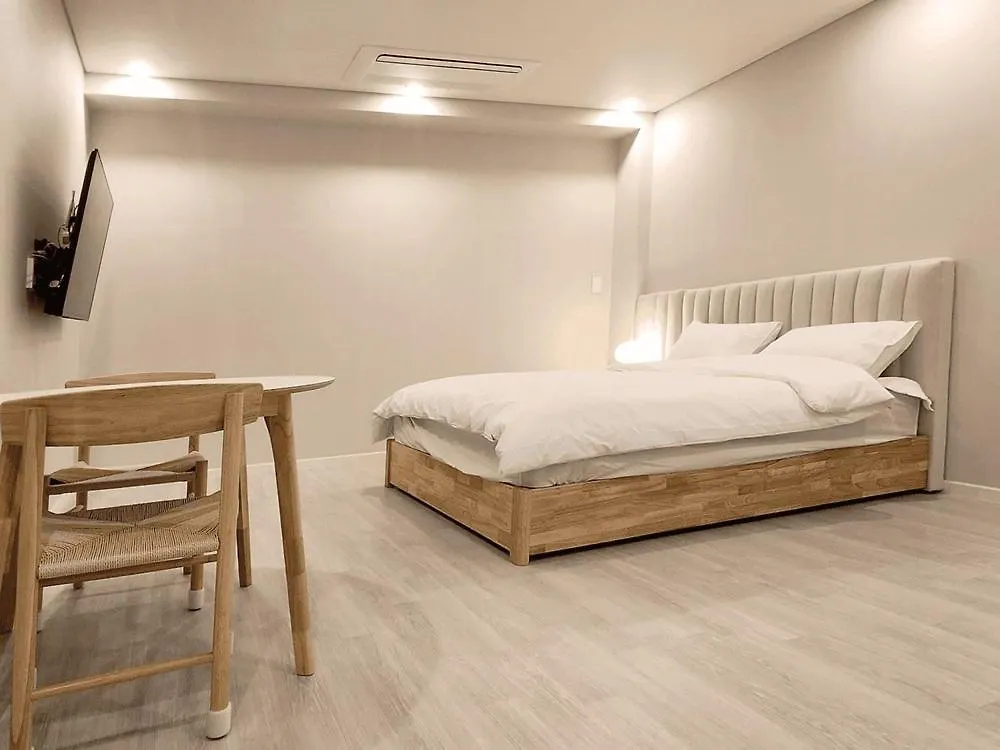Wisma tamu Ganghwa Do N Do Stay Incheon